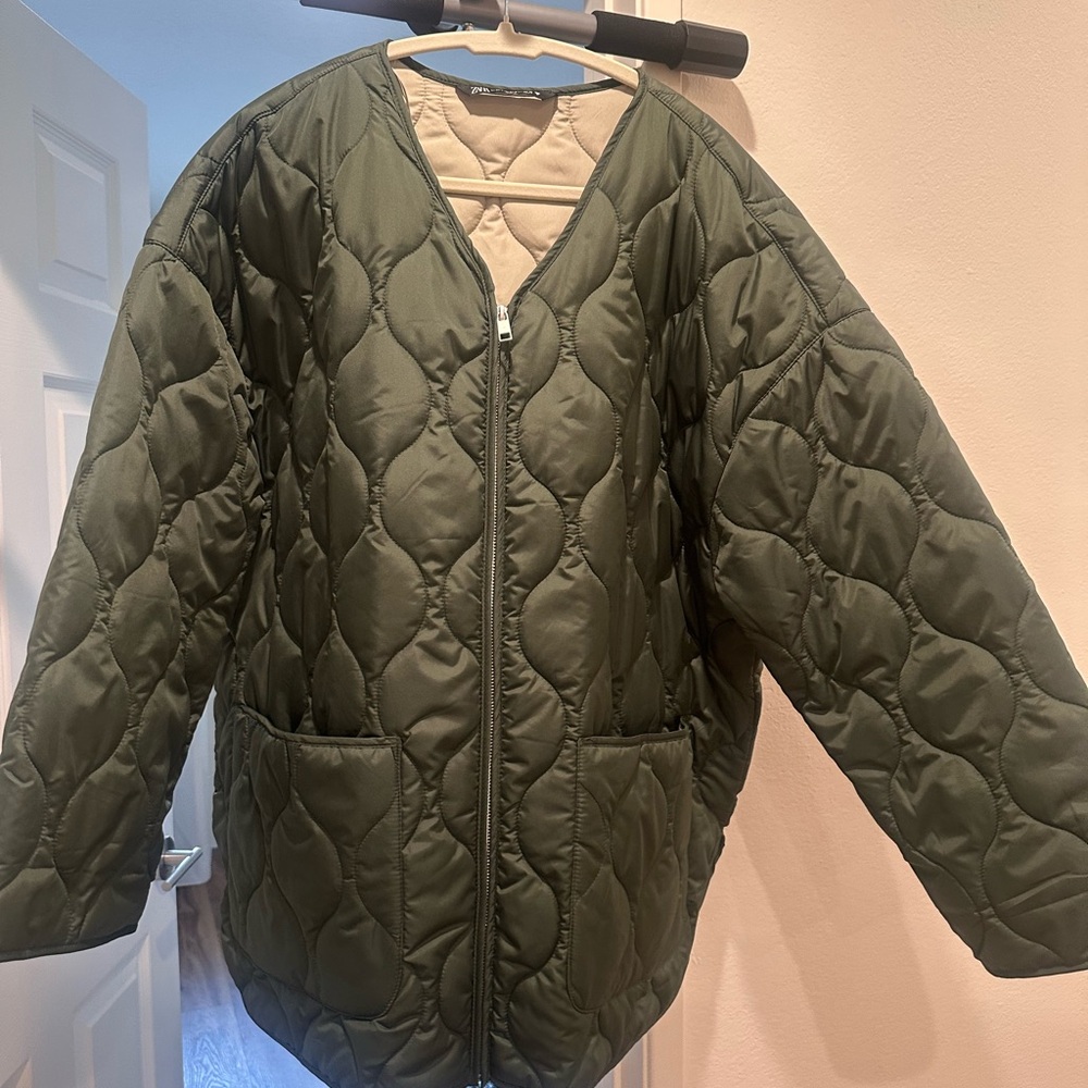 Zara Green Puffer Jacket with Diamond Quilting